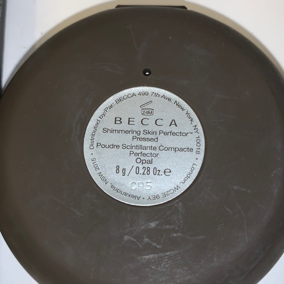 Becca Opal Shimmering Skin Perfector Pressed - Picture 6 of 15